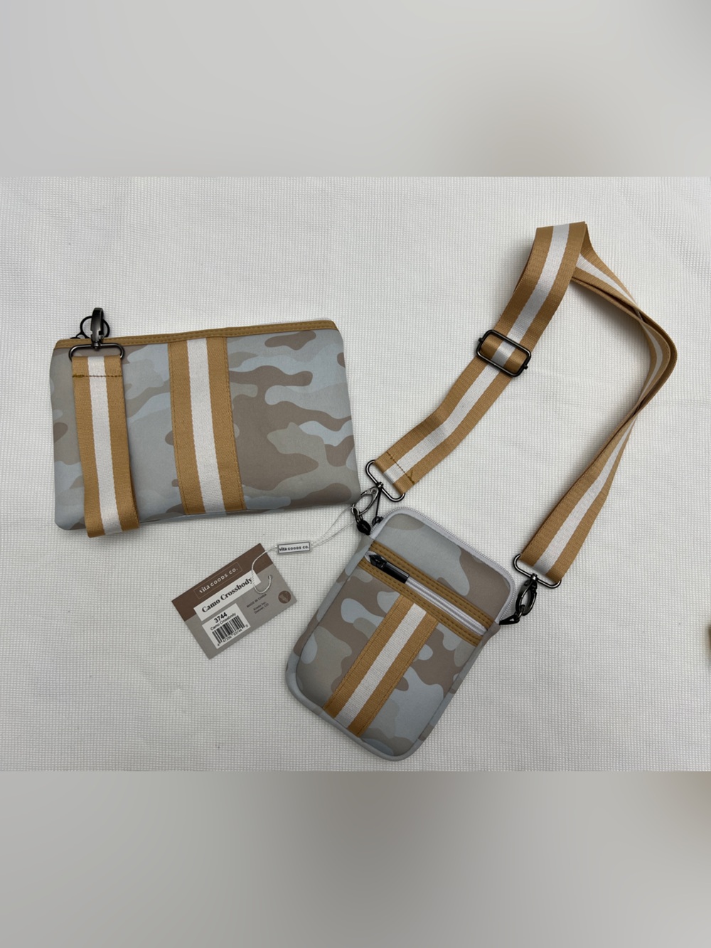 NWT Vita Goods Camouflage cellphone Crossbody and Wristlet Set